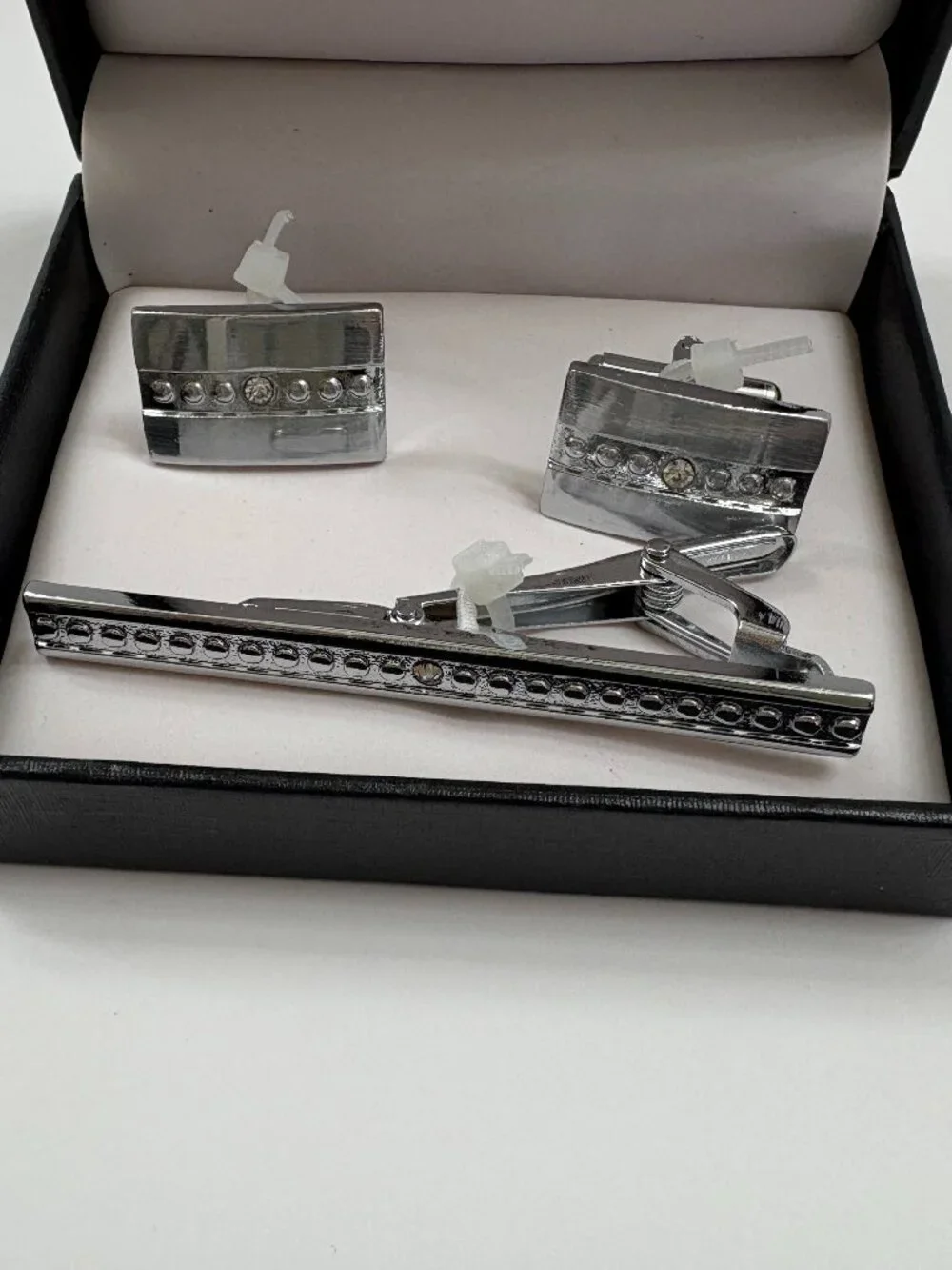 Cuff Links and Tie Clip Gift Set In Box - Silver W/Studs - NWT